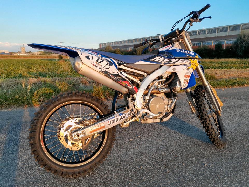 Yamaha Gelöscht • Yamaha YZ450F Motocross Enduro Rekluse 2015 — rear view