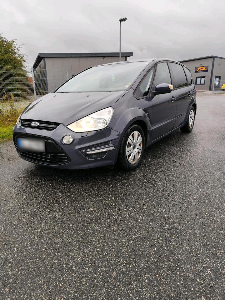 Ford S-Max 2012 — interior