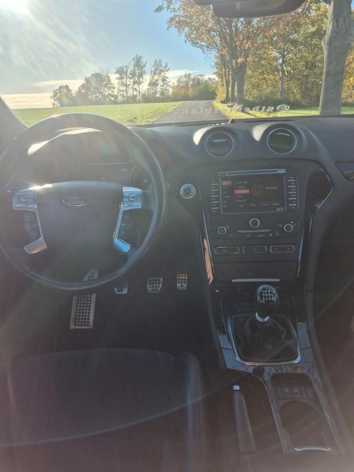 Ford Mondeo 2013 — photo 9