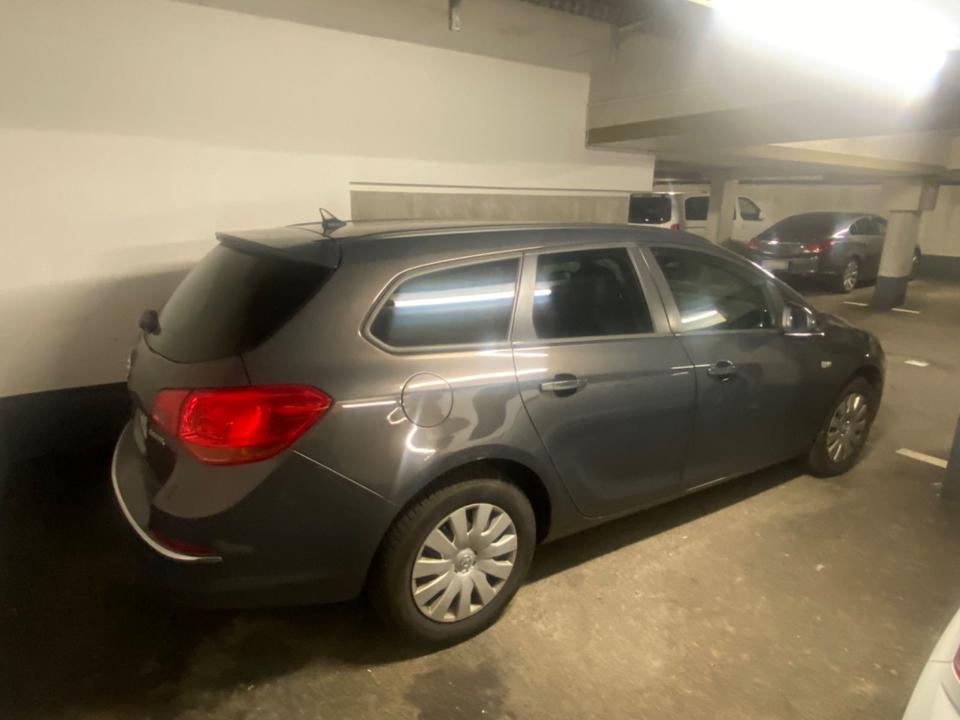 Opel Astra 2015 — двигун