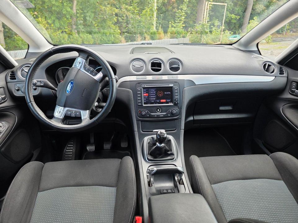 Ford S-Max 2014 — photo 11