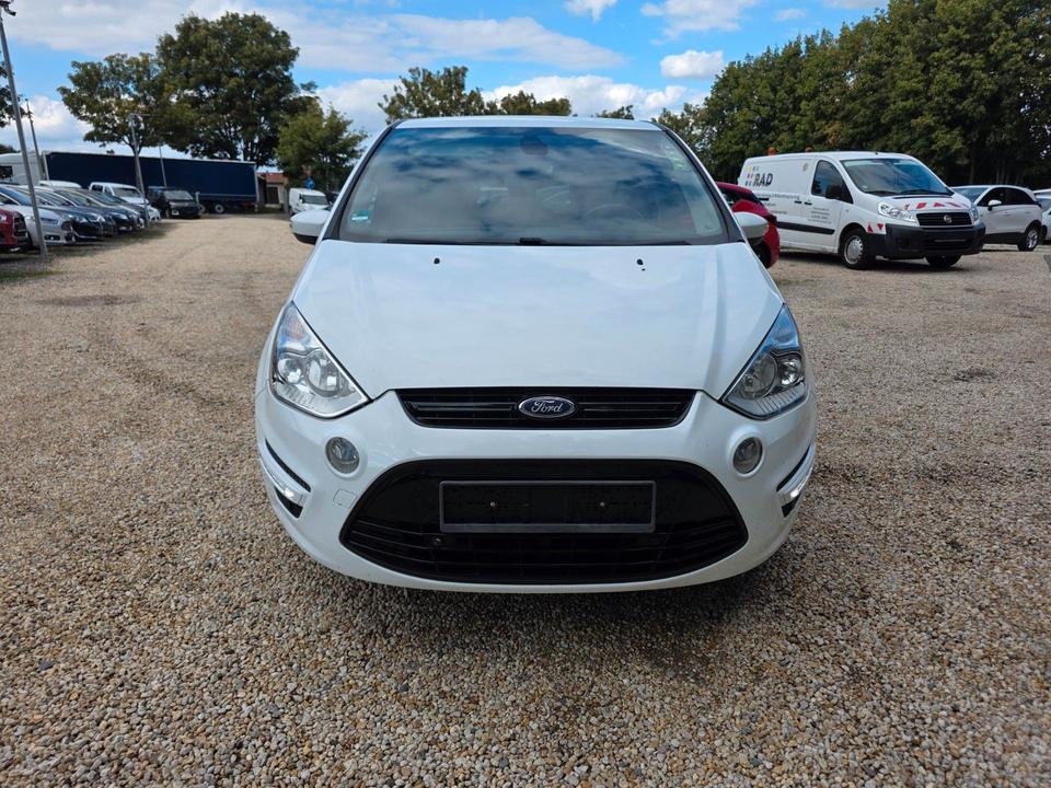 Ford S-Max 2014 — rear view