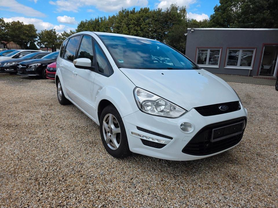 Ford S-Max 2014 — interior