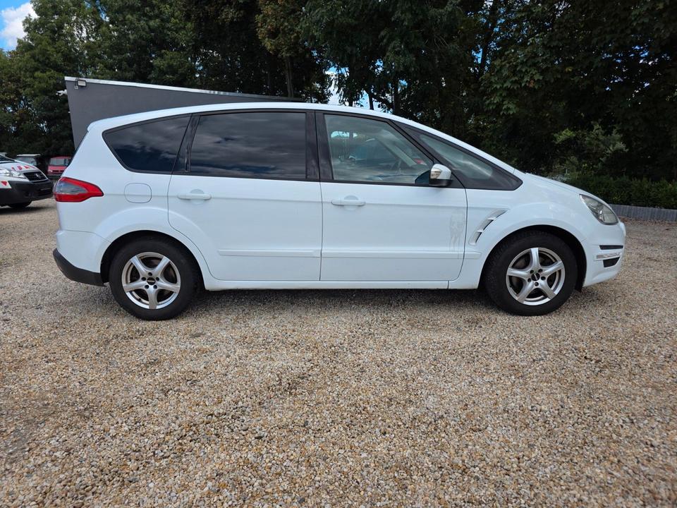 Ford S-Max 2014 — engine