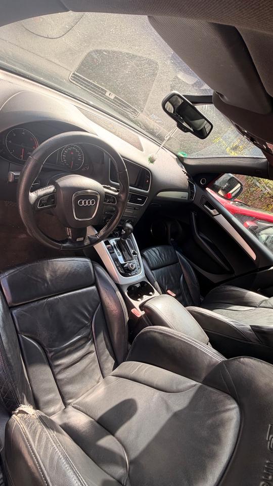 Audi Q5 2009 — photo 8