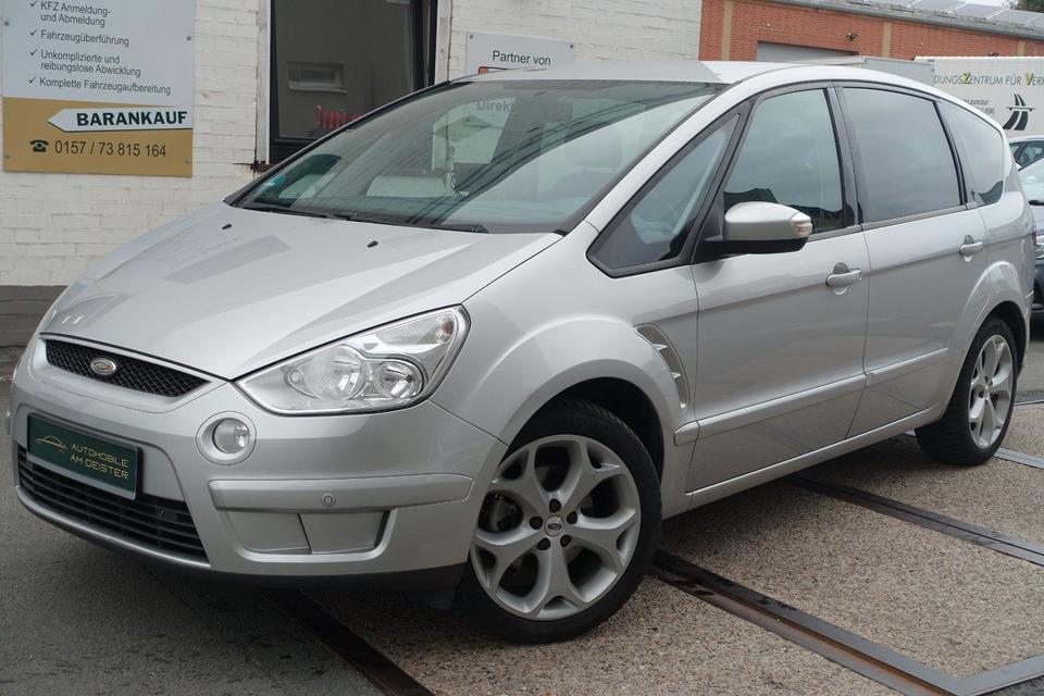 Ford S-Max 2008 — вигляд ззаду