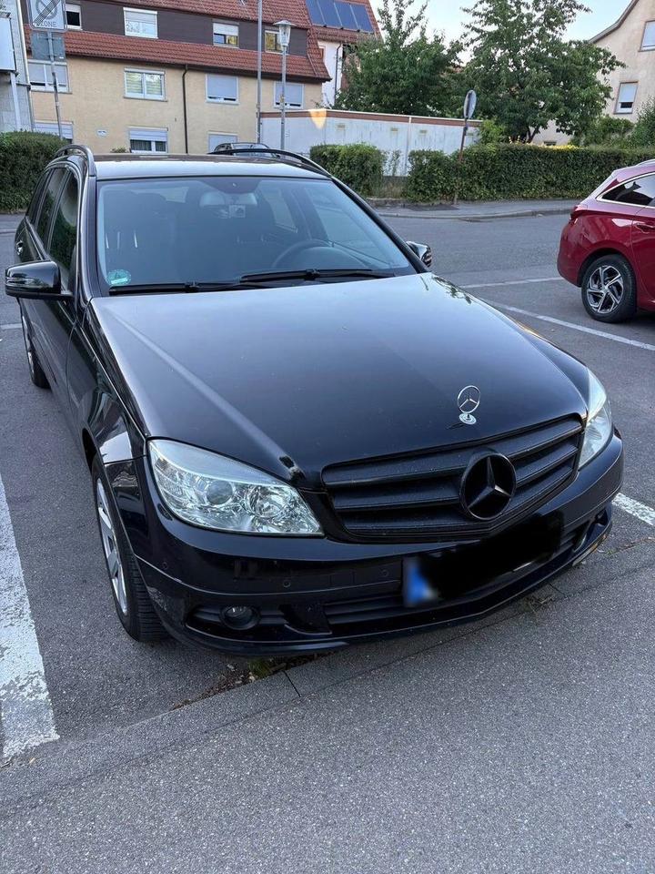 Mercedes Benz 200, 2010