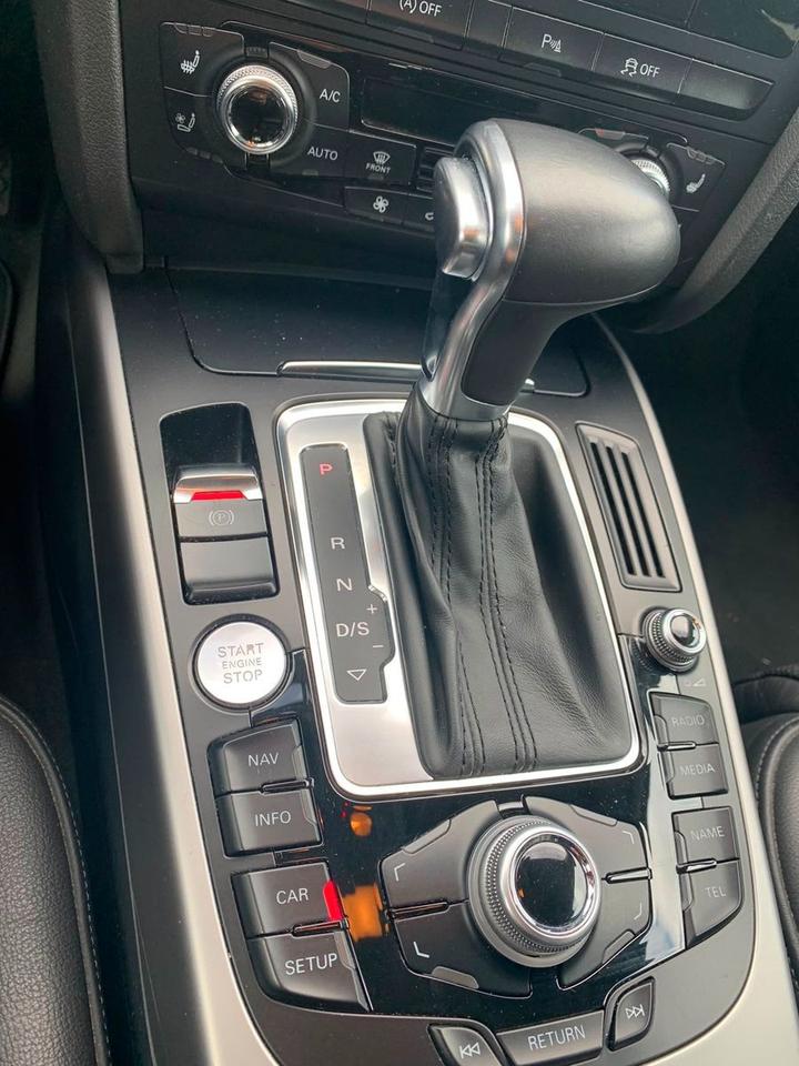 Audi A4 2014 — photo 17