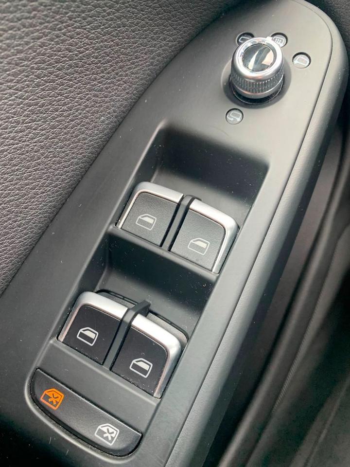 Audi A4 2014 — photo 24