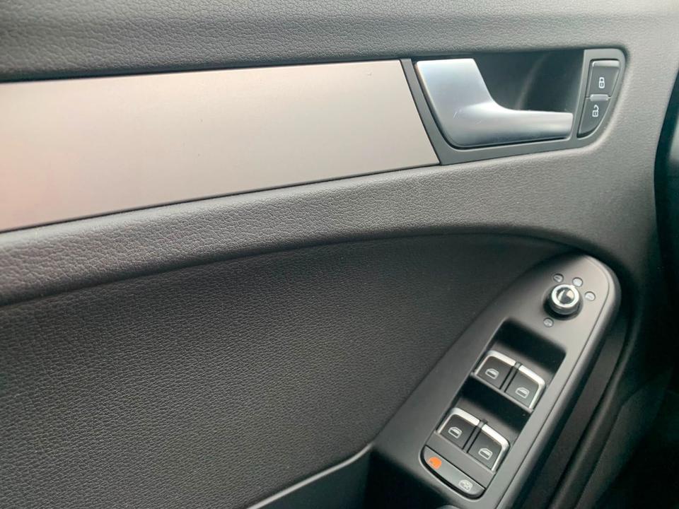 Audi A4 2014 — photo 25