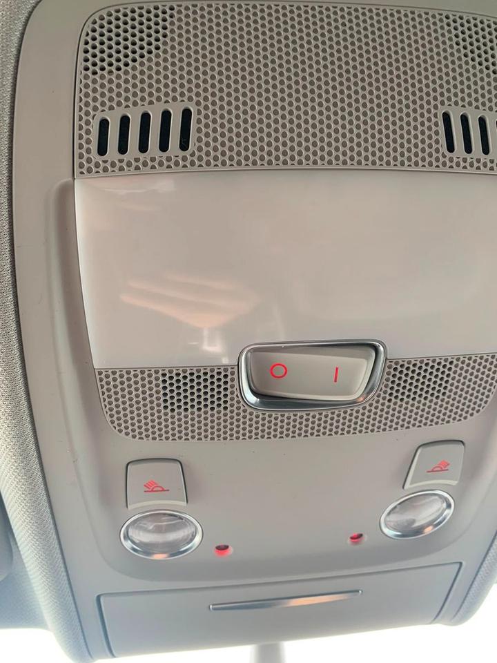 Audi A4 2014 — photo 26
