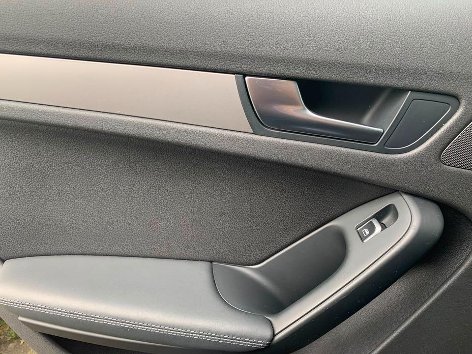 Audi A4 2014 — photo 30