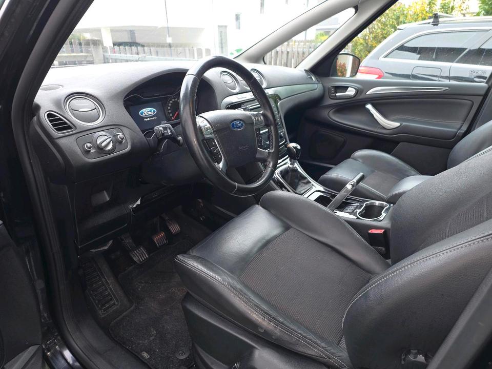 Ford C-Max 2012 — engine