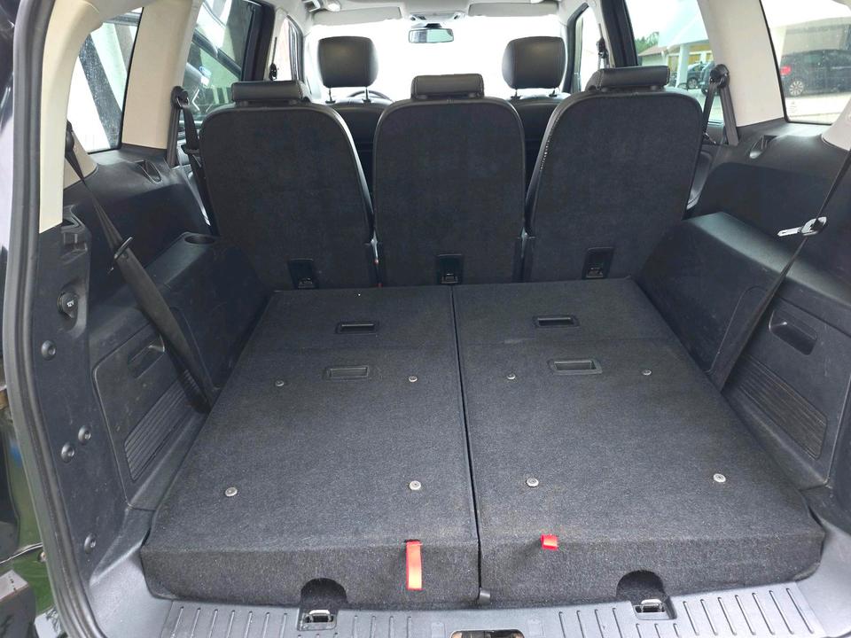 Ford C-Max 2012 — photo 6