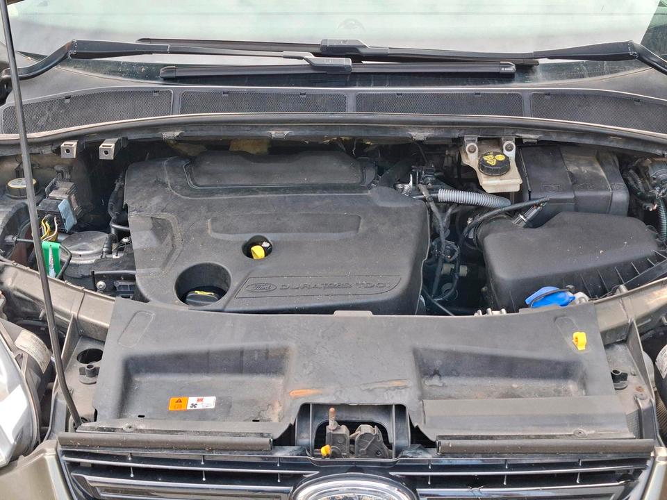 Ford S-Max 2012 — interior