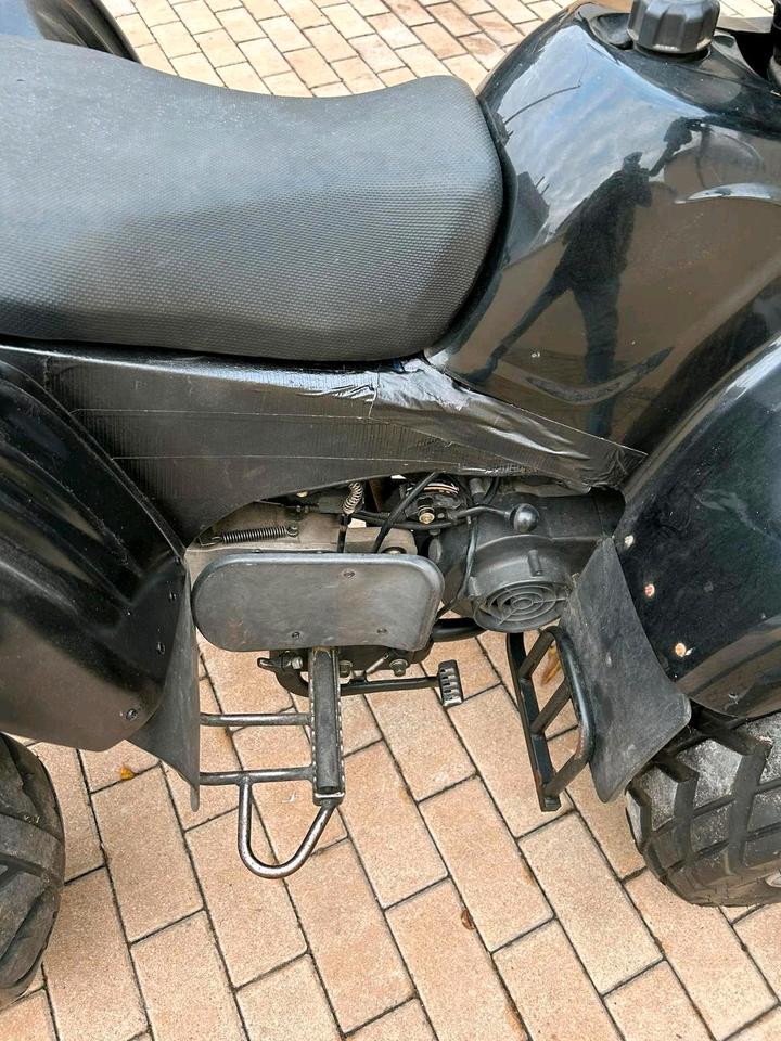 Weitere Motorräder Quad PGO 150 ccm 2006 — rear view