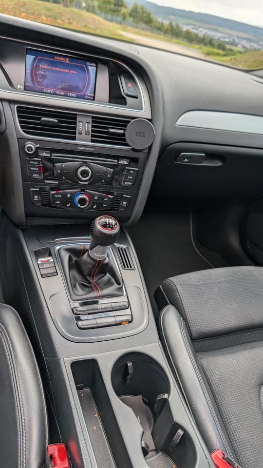 Audi A4 2014 — photo 12