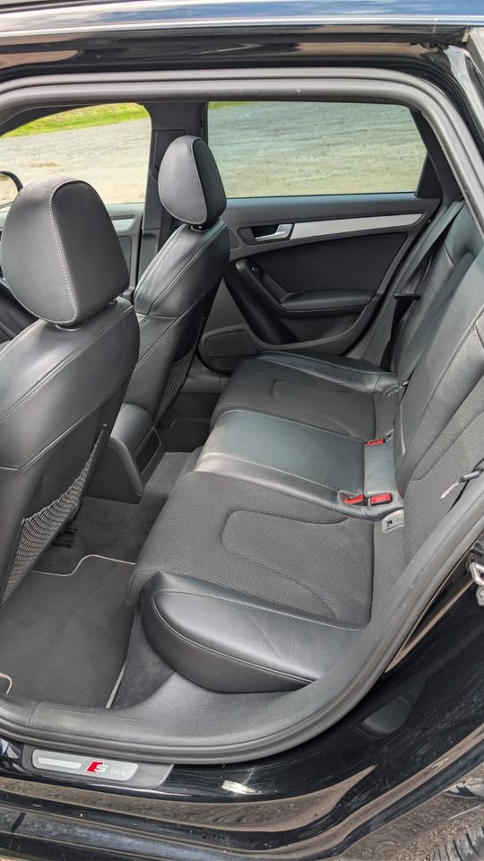 Audi A4 2014 — photo 14