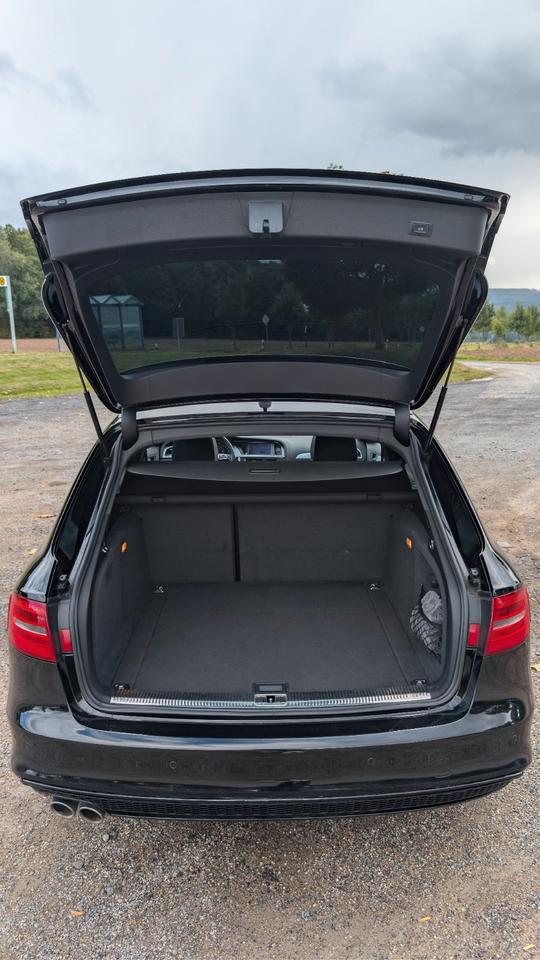 Audi A4 2014 — photo 16