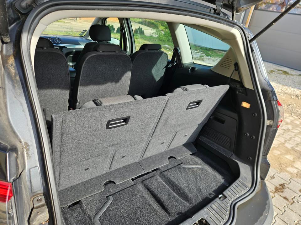 Ford S-Max 2010 — photo 14