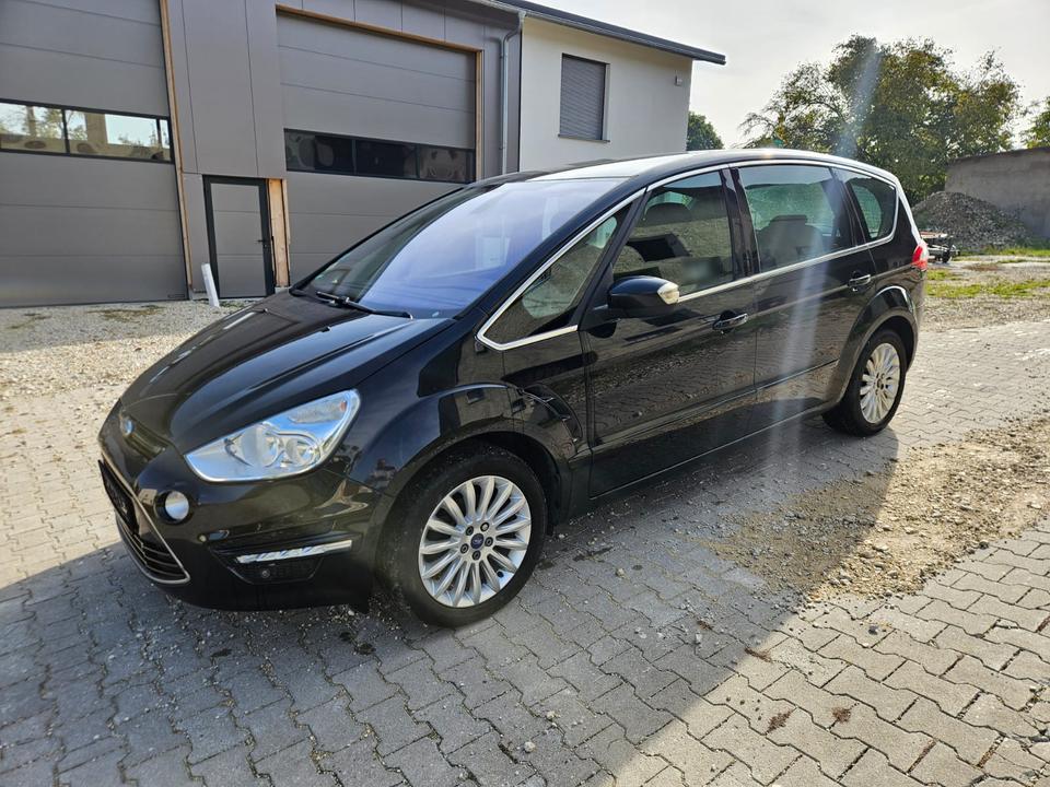 Ford S-Max 2010 — interior