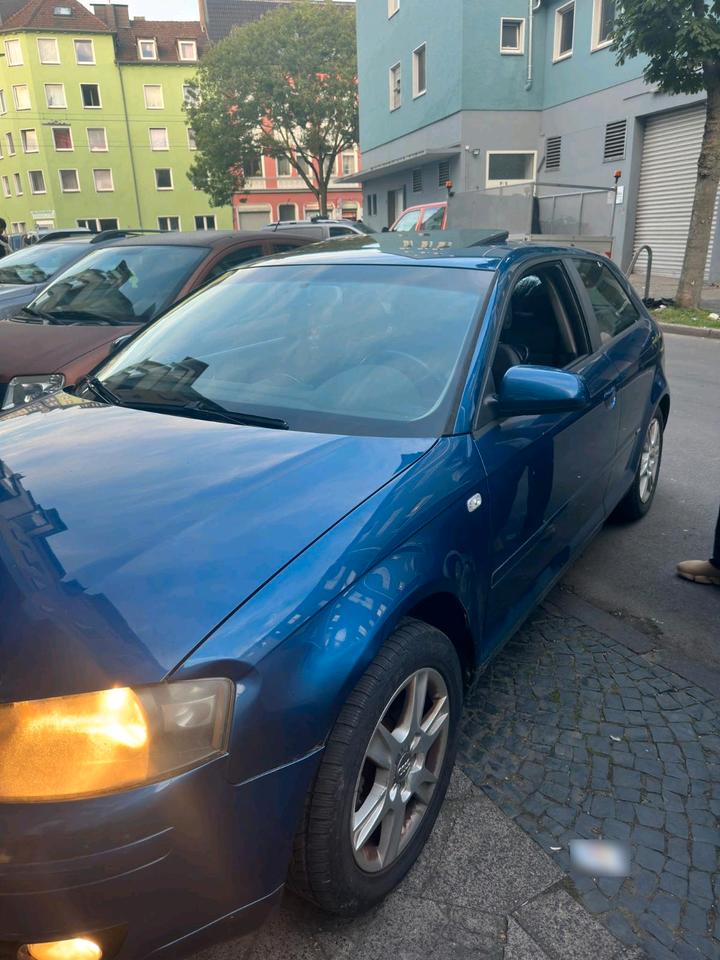 Audi A3 2004 — rear view