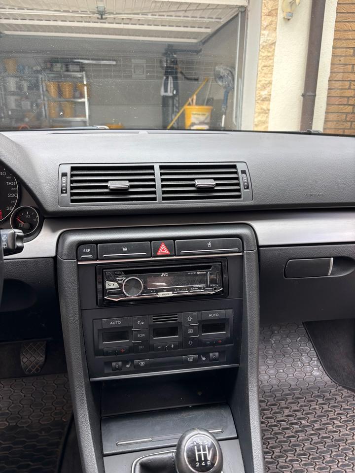Audi A4 2007 — photo 6