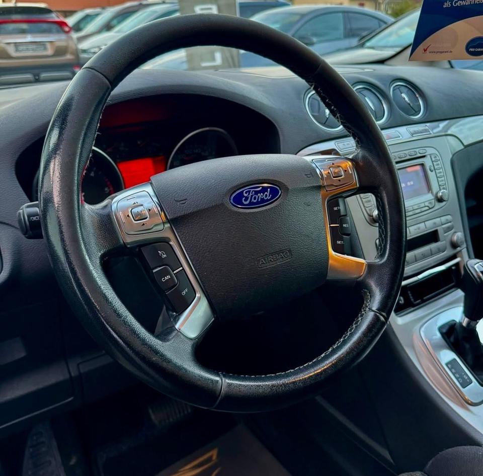 Ford S-Max 2009 — photo 10
