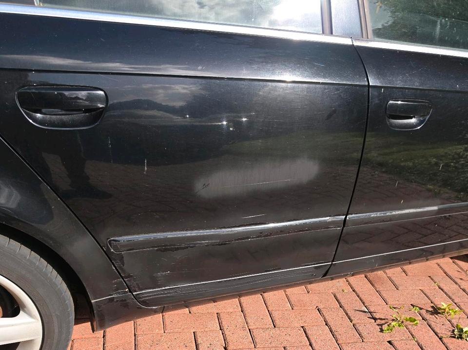 Audi A4 2005 — rear view