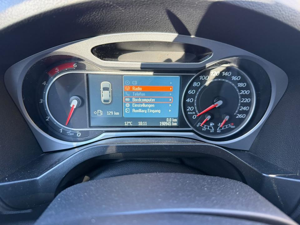 Ford S-Max 2009 — photo 10