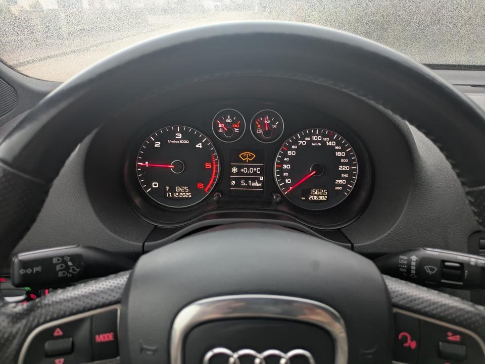 Audi A3 2011 — photo 9