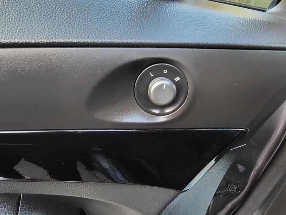 Chevrolet Orlando 2014 — photo 12