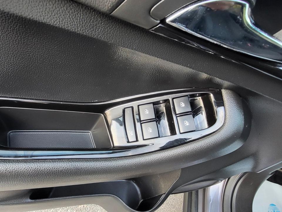 Chevrolet Orlando 2014 — photo 13