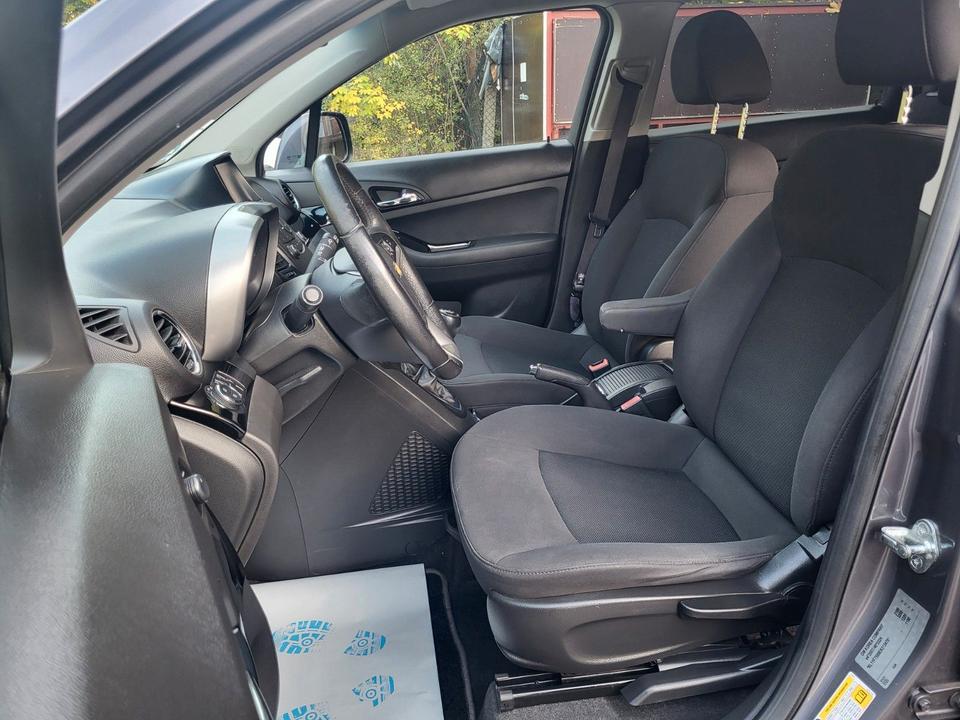 Chevrolet Orlando 2014 — photo 18