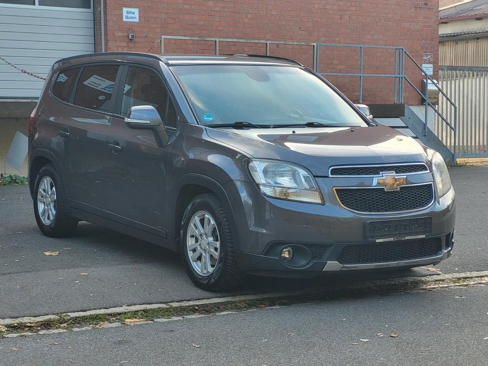 Chevrolet Orlando 2014 — rear view