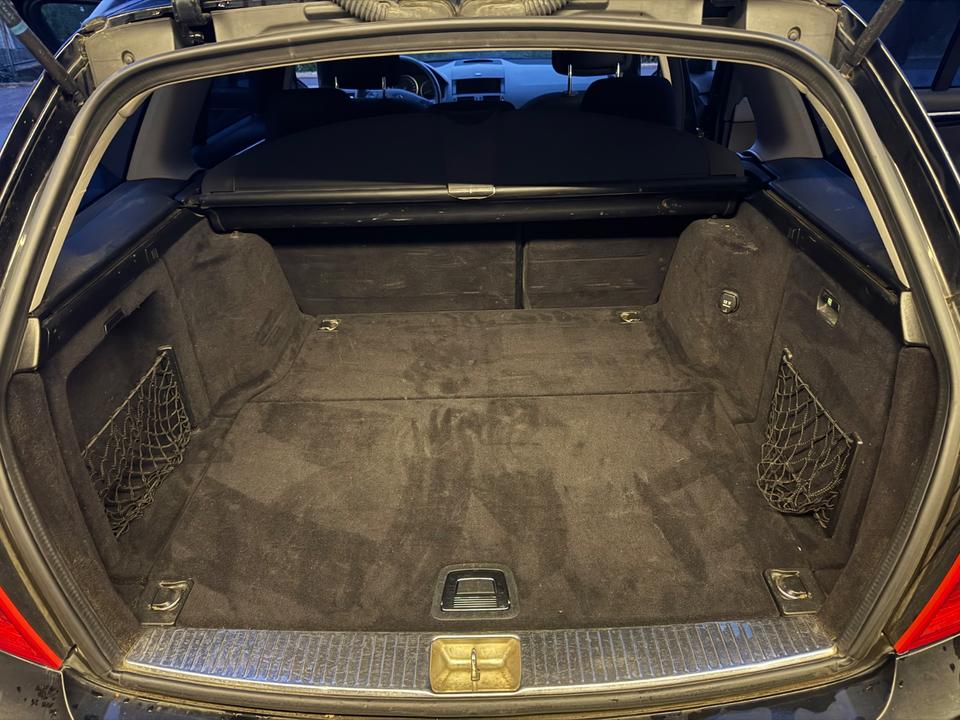 Mercedes Benz C 200 2009 — photo 12
