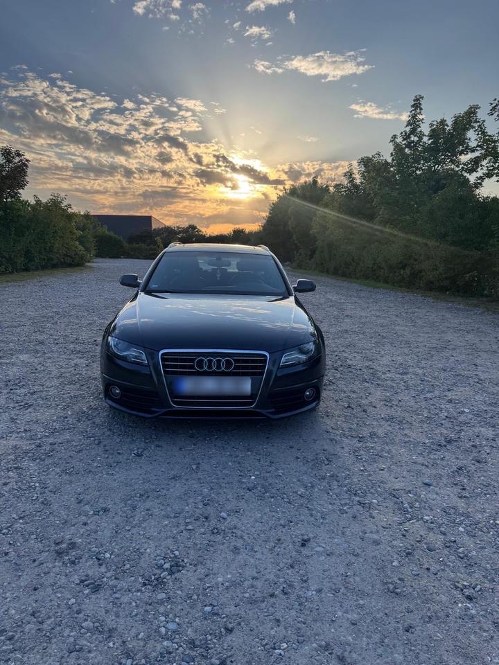 Audi A4 2011 — photo 7