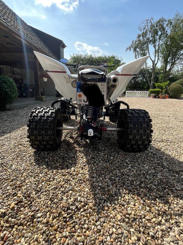 Yamaha Raptor YFM 700R Top Zustand LOF /Zubehör 2008 — interior