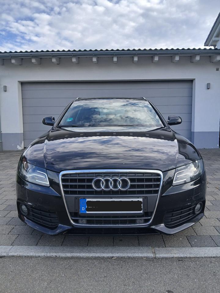 Audi A4 2010 — engine