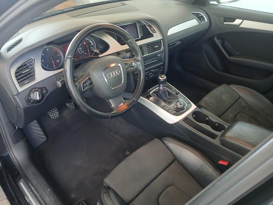 Audi A4 2010 — photo 6