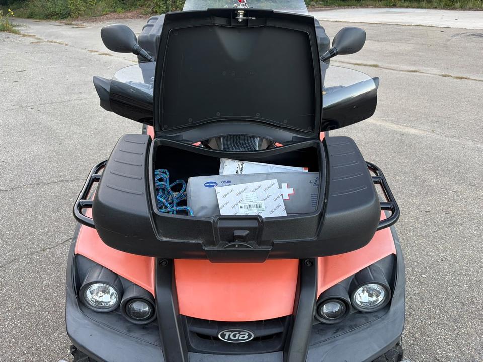 Weitere Motorräder TGB Blade 425 mit Seilwinde 2011 — photo 10