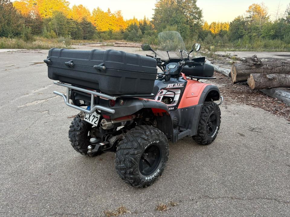 Weitere Motorräder TGB Blade 425 mit Seilwinde 2011 — photo 5