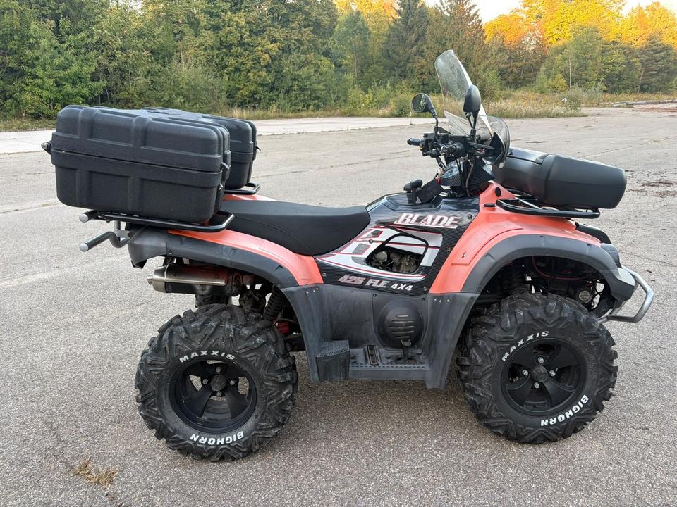Weitere Motorräder TGB Blade 425 mit Seilwinde 2011 — photo 6