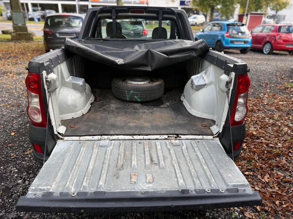 Dacia Logan 2010 — photo 10