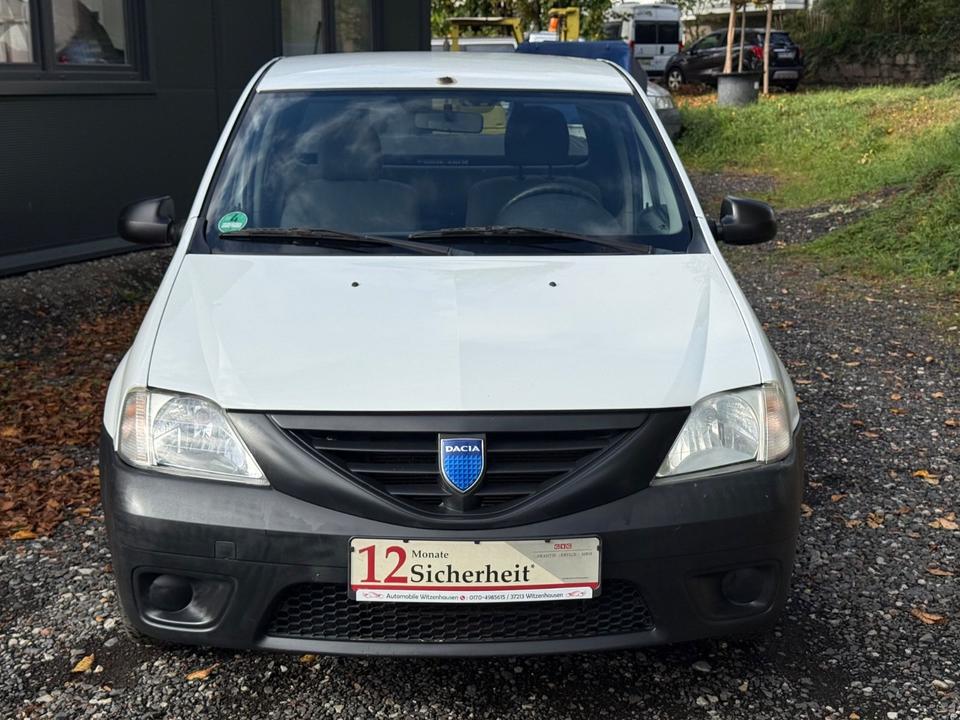 Dacia Logan 2010 — rear view
