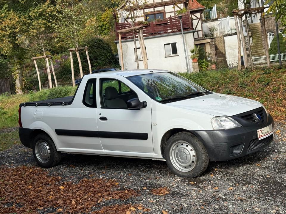 Dacia Logan 2010 — engine