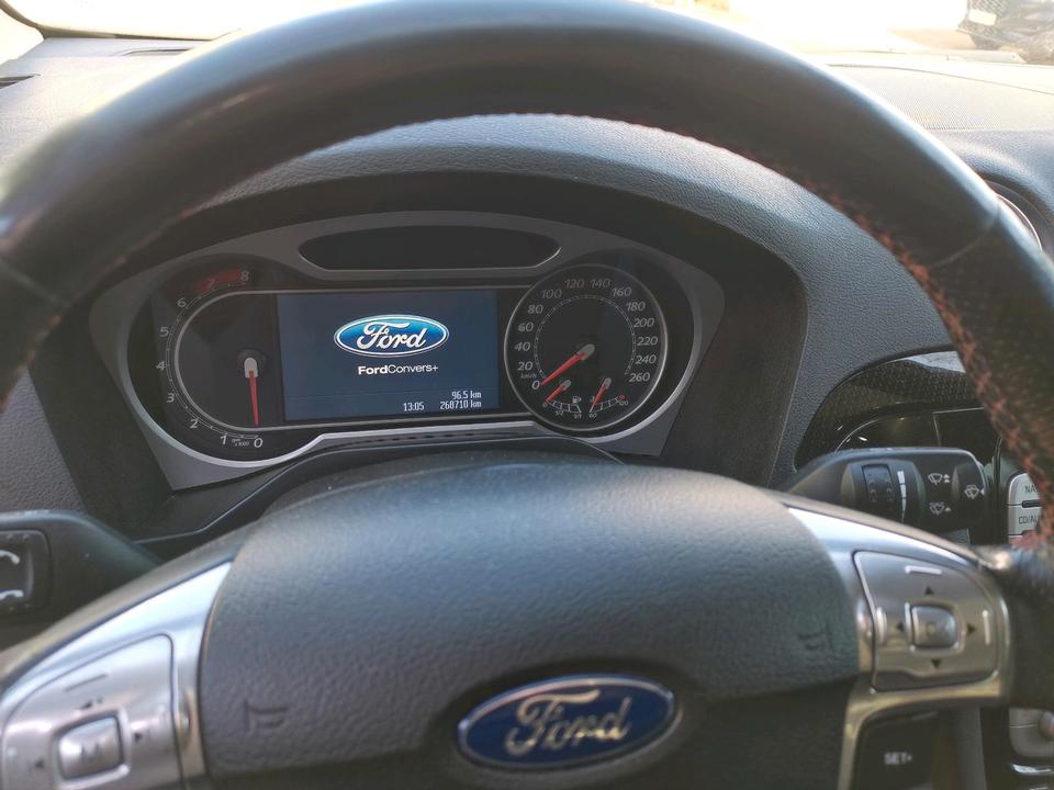 Ford S-Max 2010 — photo 7