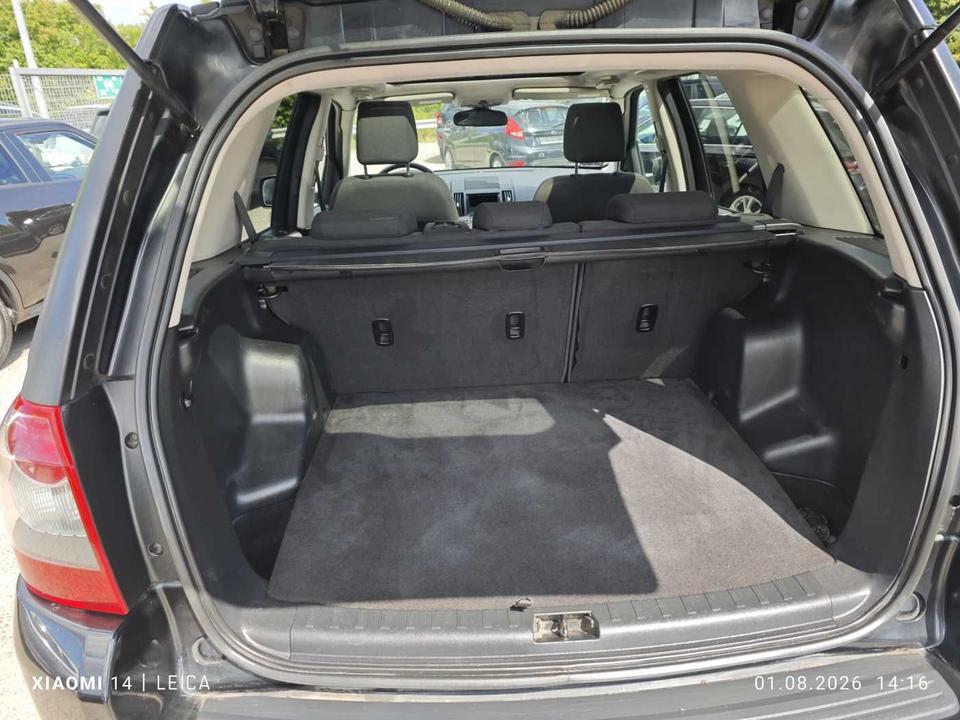 Land Rover Freelander 2009 — photo 11