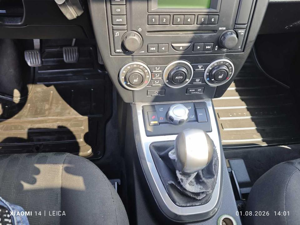 Land Rover Freelander 2009 — photo 13