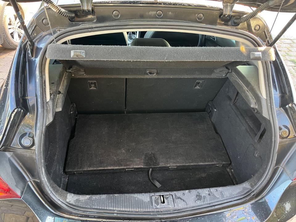 Opel Astra 2015 — photo 11